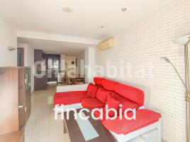 Flat, 71 m², almost new