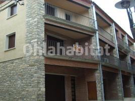 Houses (terraced house), 242 m², near bus and train, almost new