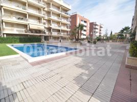 Piso, 90 m², cerca de bus y tren