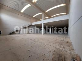 Alquiler nave industrial, 1250 m², esquina calle Copérnico