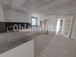 Flat, 115 m², near bus and train, new