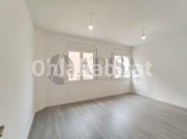 Alquiler piso, 60 m², cerca de bus y tren,  (Sant crist) 