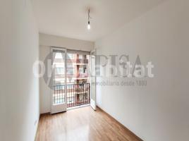 Alquiler piso, 53 m², cerca de bus y tren