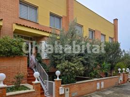 Casa (unifamiliar adossada), 235 m², prop de bus i tren