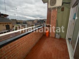 For rent flat, 110 m², near bus and train