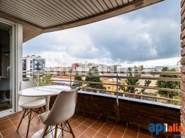 Piso, 131 m², cerca de bus y tren, HOSTAFRANCS