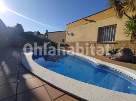 Houses (villa / tower), 190 m², Calle Mas Borinot