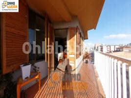 Pis, 110 m², prop de bus i tren, Calle d'Urgell, 15