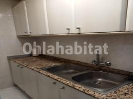 Apartamento, 54 m², cerca de bus y tren, Calle Illes Canàries