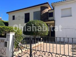 Casa (xalet / torre), 300 m², Avenida Fages de Climent, 90