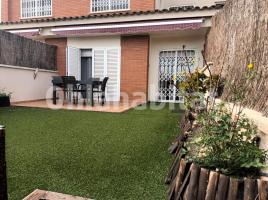 Houses (terraced house), 157 m², almost new