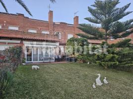 Houses (terraced house), 212 m², Zona