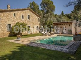 Houses (masia), 470 m², Zona