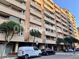 For rent flat, 88 m², Zona