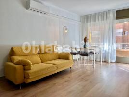 For rent flat, 88 m², Zona