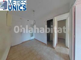 Pis, 53 m², prop de bus i tren, Calle de Joan Maragall