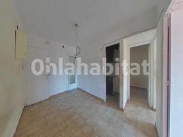 Pis, 53 m², prop de bus i tren, Calle de Joan Maragall