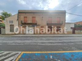 Houses (terraced house), 195 m², Calle Torras i Bages, 32