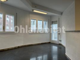 Louer , 79 m², Calle de Bernat Boades, 10