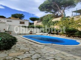 Houses (villa / tower), 430 m², Calle Alzina