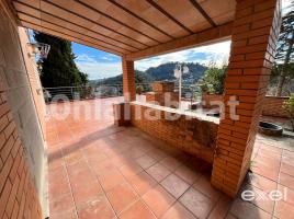 Houses (terraced house), 276 m², almost new, Zona