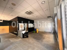 Business premises, 80 m², almost new, Paseo Alselm Clavé