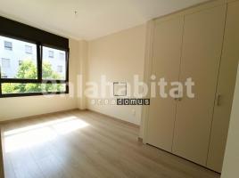 Louer pis, 97 m², presque neuf