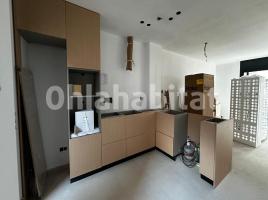 Duplex, 114 m², near bus and train, almost new