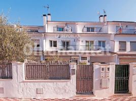 Houses (terraced house), 122 m², Zona