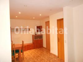 Flat, 41 m², near bus and train