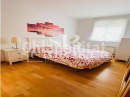 Flat, 102 m², almost new