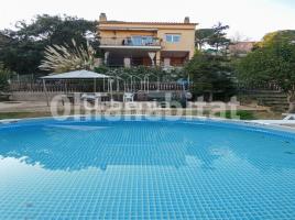 Casa (unifamiliar adossada), 226 m², seminou, Zona