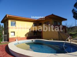 Houses (detached house), 2747 m², Zona