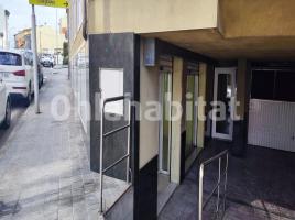 Business premises, 81 m², Avenida de la Diputacio, 1