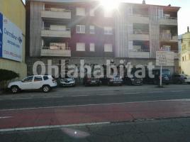 Local comercial, 326 m²
