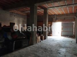 Local comercial, 326 m²