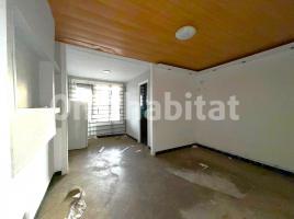 Houses (terraced house), 150 m², near bus and train