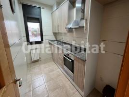 Alquiler piso, 87 m², cerca de bus y tren, seminuevo