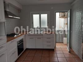 Alquiler piso, 90 m², cerca de bus y tren