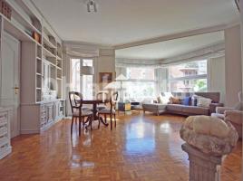Pis, 194 m², Zona