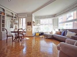 Pis, 194 m², Zona