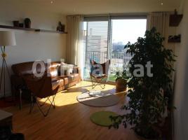 Dúplex, 125 m², près de bus et de train, presque neuf, Calle Joan Serra i Vilaró