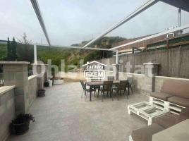 Casa (unifamiliar adossada), 231 m², seminou