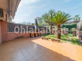 Casa (unifamiliar adossada), 290 m², Zona