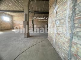 Local comercial, 650 m², Zona