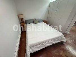 Oficina, 72 m², cerca de bus y tren, Calle de València