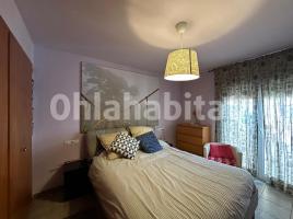 Casa (unifamiliar adosada), 258 m², cerca de bus y tren, seminuevo