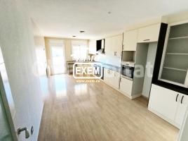 Dúplex, 198 m², prop de bus i tren, seminou