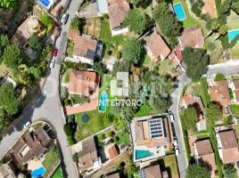 , 617 m², Zona