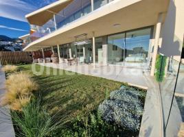 Pis, 312 m², presque neuf
